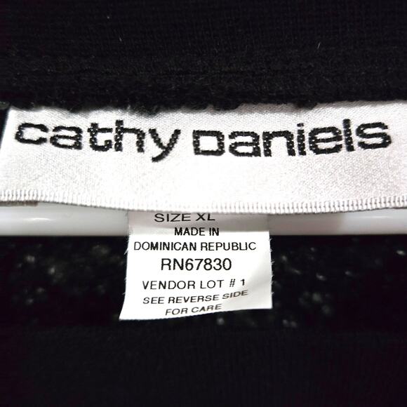 Cathy Daniels Sz XL Womens Black White Textured Knit Cardigan - Picture 2 of 7